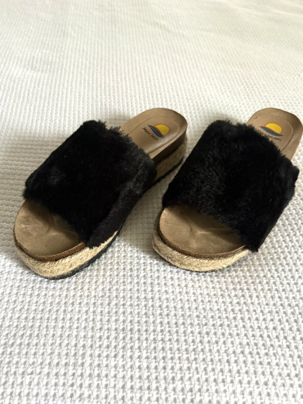 NEW Black Shoes/Slippers by Maui Island
